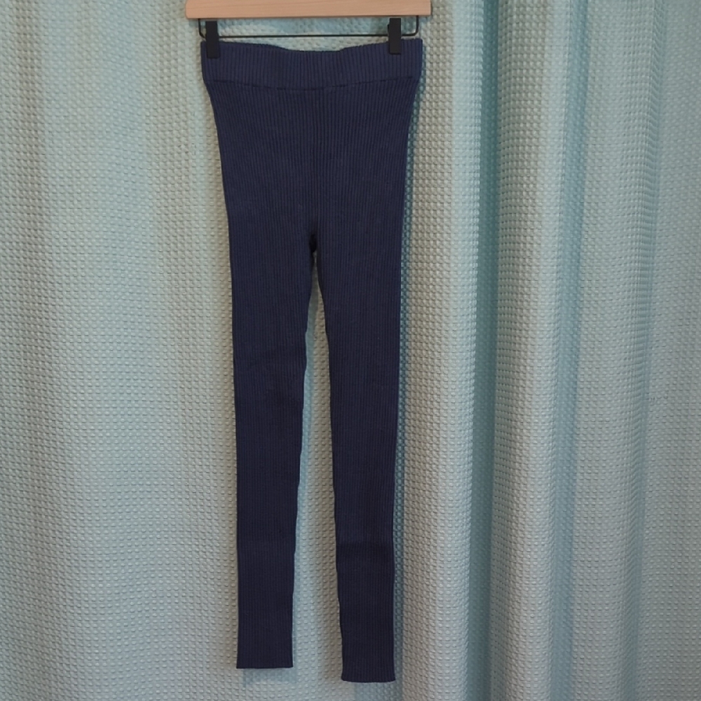 Like new Sz S Lunya Navy Blue Ribbed Cozy cotton Silk Leggings